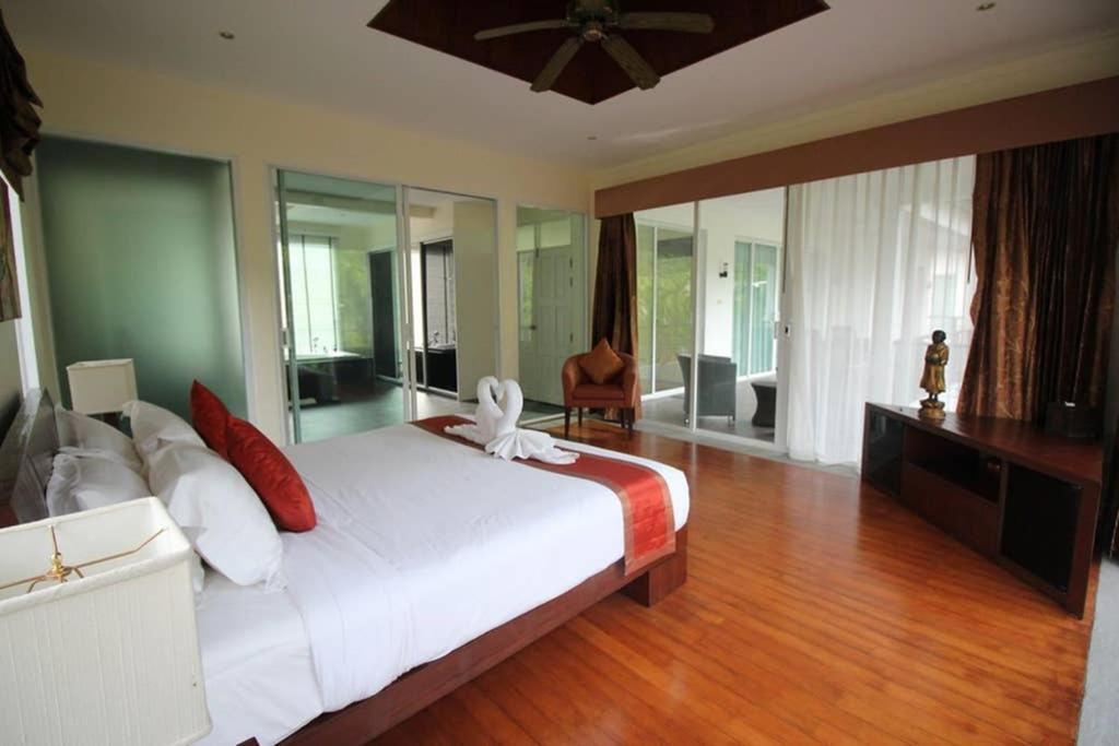 4 Bedroom Villa Kamala Beach Phuket Kültér fotó